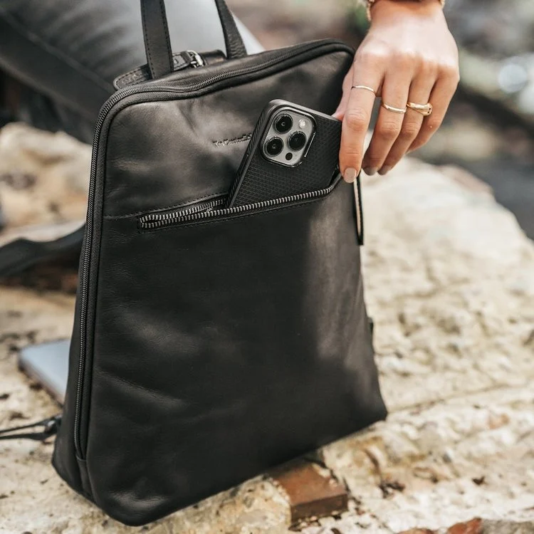 Rucsac de dama din piele naturala, The Chesterfield Brand, Cuvo, Negru [1]