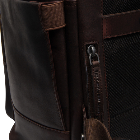 Rucsac pentru tableta si laptop de 15 inch, The Chesterfield Brand, din piele naturala, Calden, Maro inchis [5]