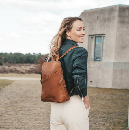 Rucsacuri - Rucsac The Chesterfield Brand din piele moale, Amanda, Maro coniac