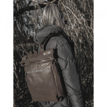 Rucsac The Chesterfield Brand, Graz din piele , cu compartiment pentru laptop de 15 inch, Maro inchis [1]