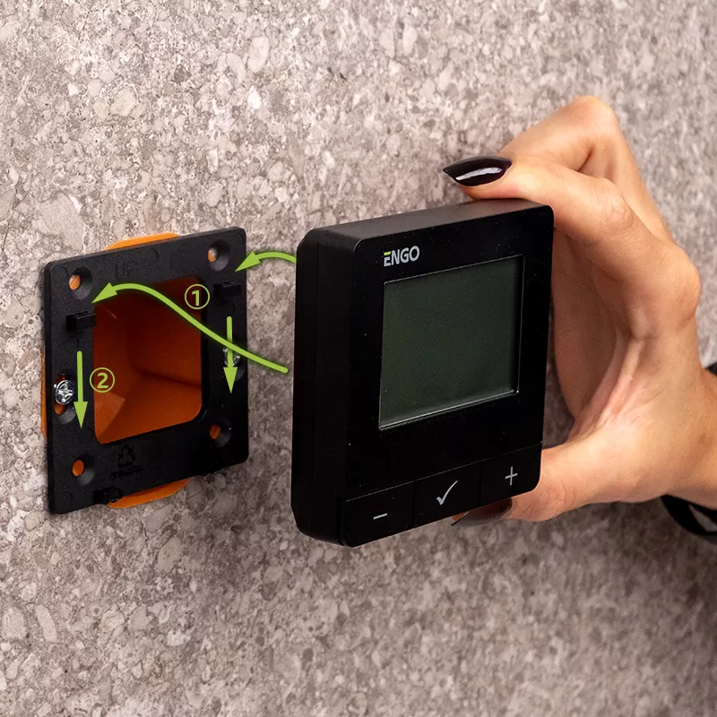 Termostat pe suprafața peretului alimentat de la rețea 230V, negru [3]