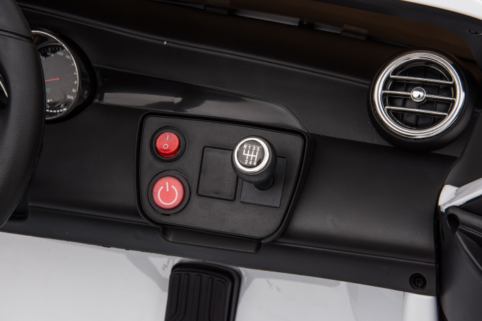 Masinuta electrica 4x4 Premier Mercedes GLC 63S Maxi, 12V, roti cauciuc EVA, scaun piele ecologica, alb [17]