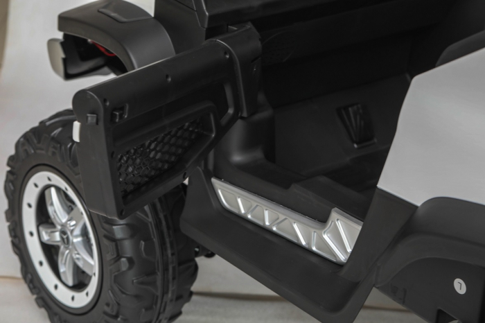 Masinuta electrica 4x4 Premier Mercedes Unimog, 12V, roti cauciuc EVA, scaun piele ecologica, alb [9]