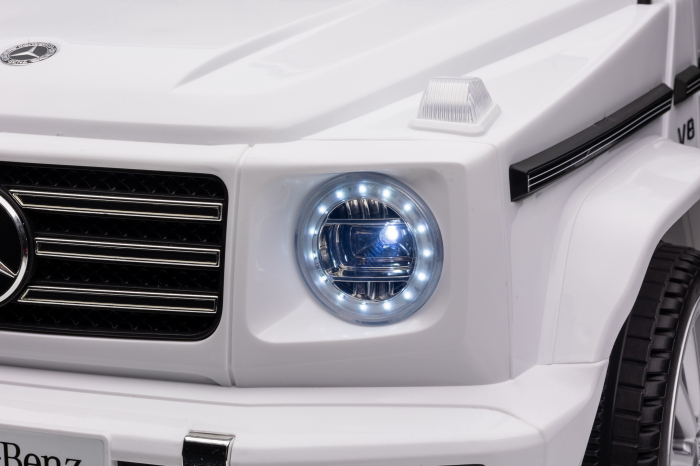 Masinuta electrica Premier 4x4 Mercedes G500, 12V, roti cauciuc EVA, scaun piele ecologica, alb [40]