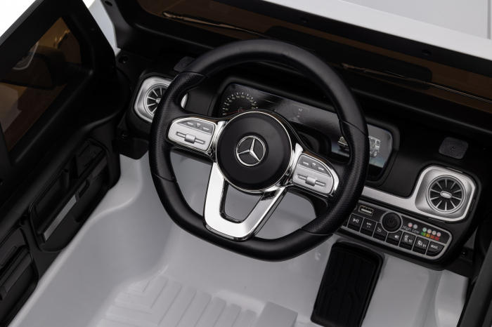 Masinuta electrica Premier 4x4 Mercedes G500, 12V, roti cauciuc EVA, scaun piele ecologica, alb [50]