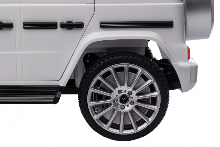 Masinuta electrica Premier 4x4 Mercedes G500, 12V, roti cauciuc EVA, scaun piele ecologica, alb [46]