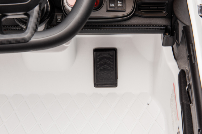 Masinuta electrica Premier Ford Mustang GT Convertible, 12V, roti cauciuc EVA, scaun piele ecologica, alb [22]