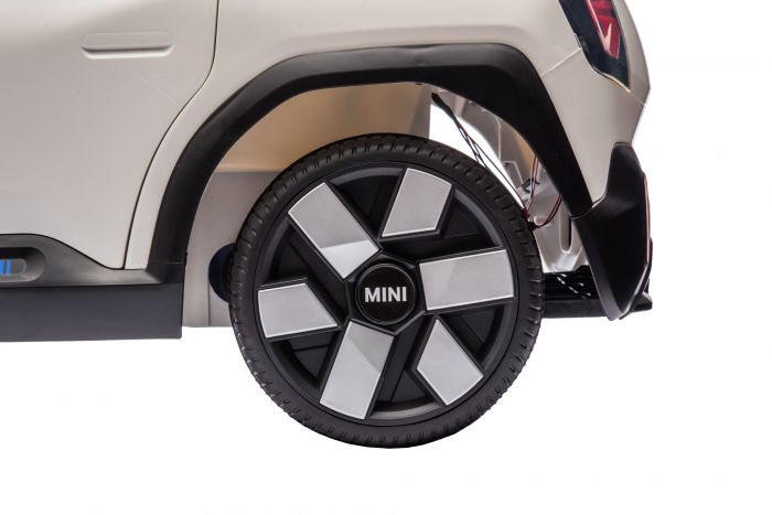 Masinuta electrica Premier Mini Concept Aceman, 12V, roti cauciuc EVA, scaun piele ecologica, alb [24]