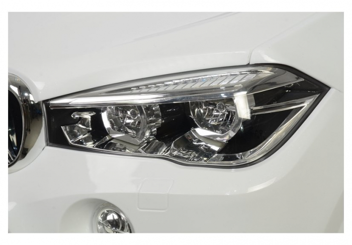 Masinuta electrica Premier BMW X5M Police, 12V, roti cauciuc EVA, scaun piele ecologica, alb [9]