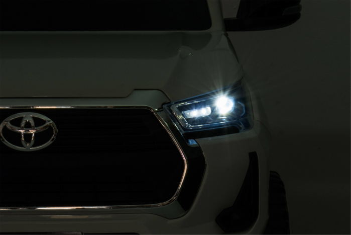 Masinuta electrica SUV Premier Toyota Hilux, 12V, 4x4, roti cauciuc EVA, scaun piele ecologica, alb [13]