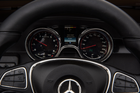 Masinuta electrica 4x4 Premier Mercedes GLC 63S Maxi, 12V, roti cauciuc EVA, scaun piele ecologica, alb [15]