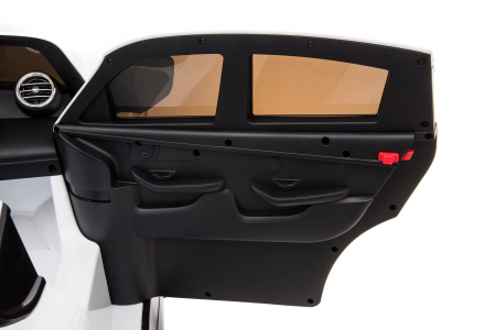 Masinuta electrica 4x4 Premier Mercedes GLC 63S Maxi, 12V, roti cauciuc EVA, scaun piele ecologica, alb [17]