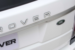 Masinuta electrica Premier Range Rover Vogue HSE, 12V, 2 locuri, roti cauciuc EVA, scaun piele ecologica, alb [19]