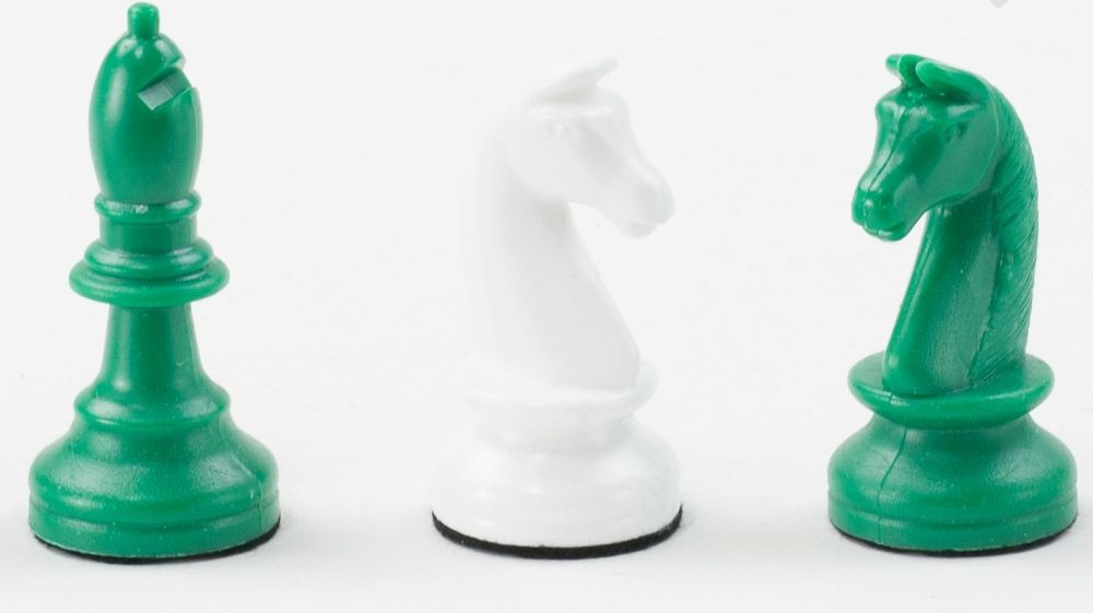 Piese de sah din plastic no. 5, light Alb/Verde [3]