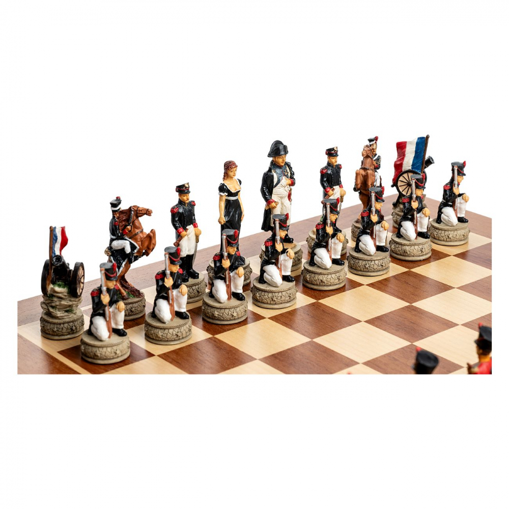 Set sah cu piese tematice Batalia de la Waterloo cu tabla de Padauk [3]