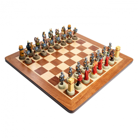Combo Seturi - Set sah cu piese tematice Romanii vs Arabii cu tabla de Padauk