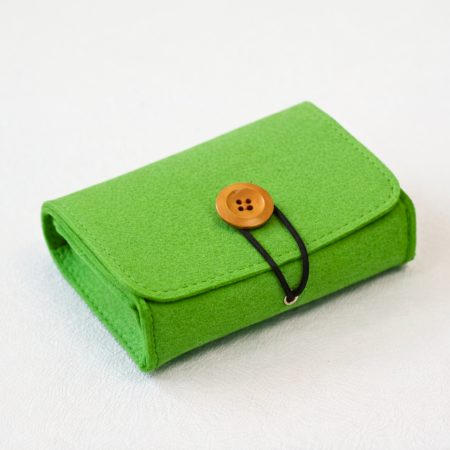 Genti si borsete - Portofel pentru uleiuri esentiale din fetru verde