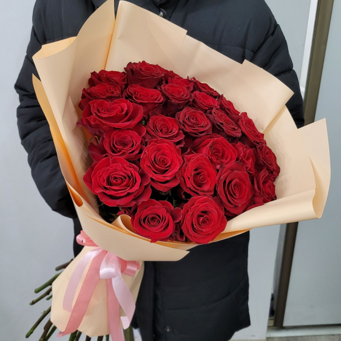 Buchet 25 trandafiri roșii [3]