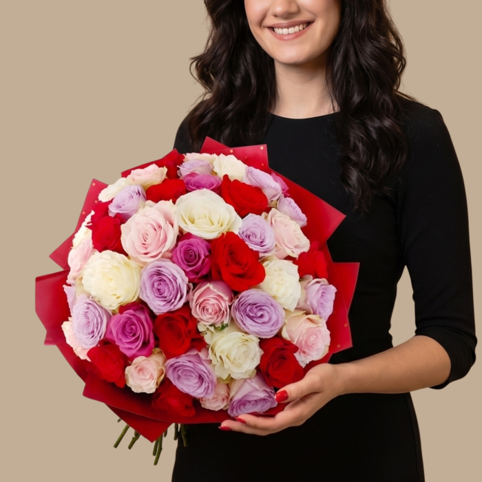 Buchet 51 trandafiri colorați [4]