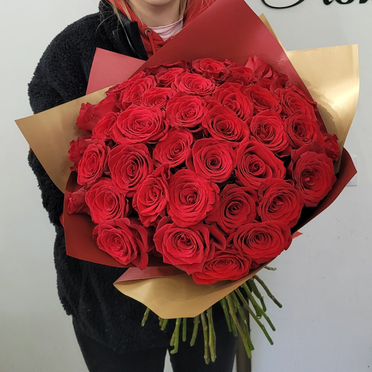 Buchet cu 45 trandafiri roșii [2]