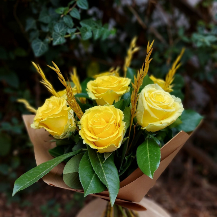 Buchet cu trandafiri galbeni [3]