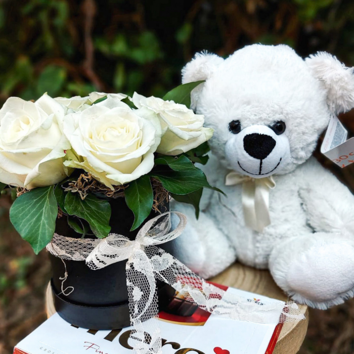Trandafiri albi, ursulet si ciocolata [2]