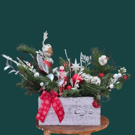 Colecția de iarnă - Aranjament festiv în lădiță de lemn