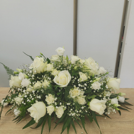 Aranjament funerar cu trandafiri [1]