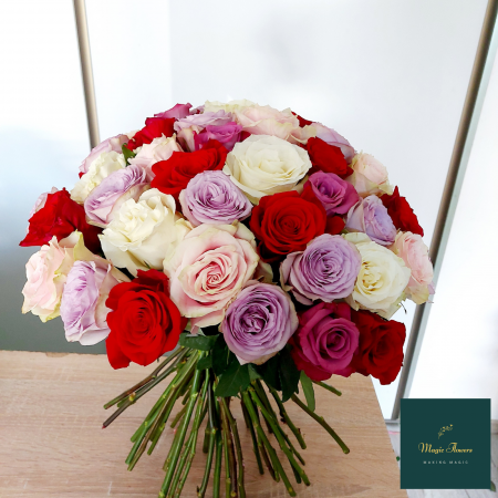 Buchet 51 trandafiri colorați [2]