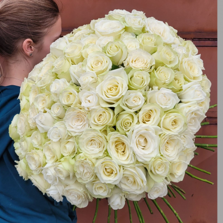 Buchet 51 trandafiri albi [1]