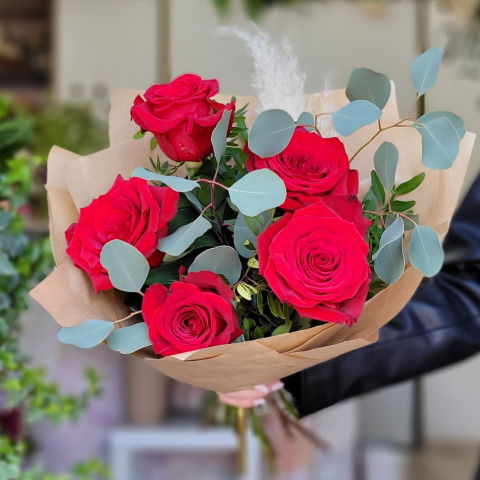 Buchet cu 5 trandafiri [2]