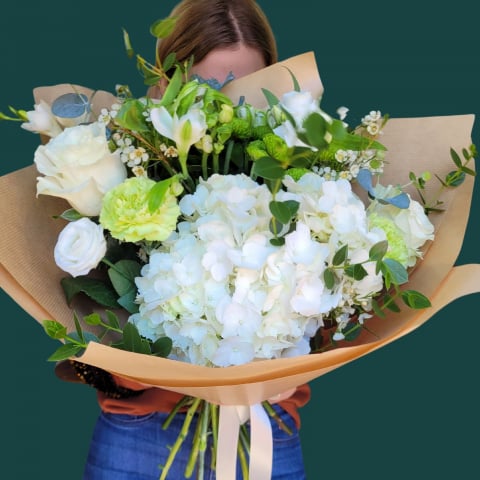 Buchete cu flori - Buchet elegant Puritate