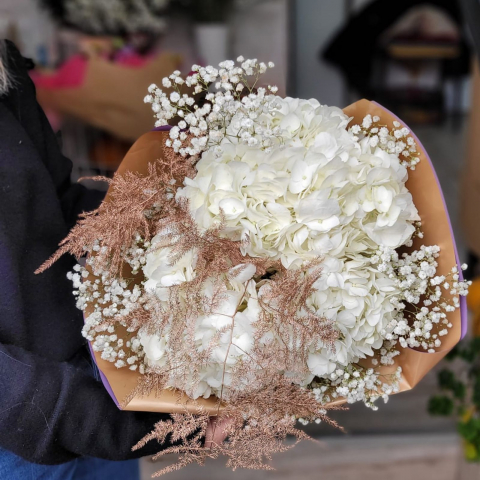 Buchet cu hortensia albă [3]