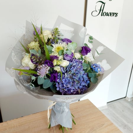 La mulți ani! - Buchet Blue Elegance