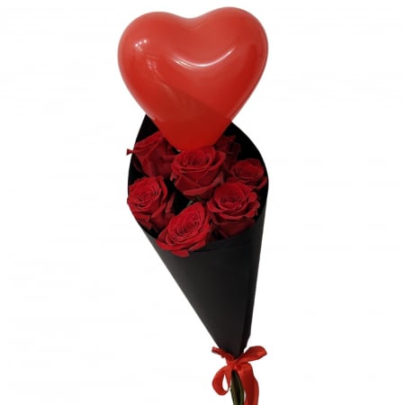 La mulți ani! - Buchet Red Heart 7 trandafiri