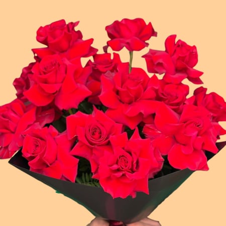 Buchete cu trandafiri - Buchetul Velvet Bloom