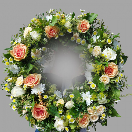Condoleanțe - Coroana funerară alb, galben și peach