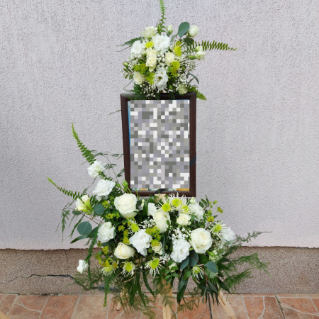Condoleanțe - Aranjament funerar pe șevalet