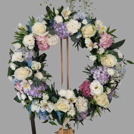 Coroana funerară cu flori pastelate [1]