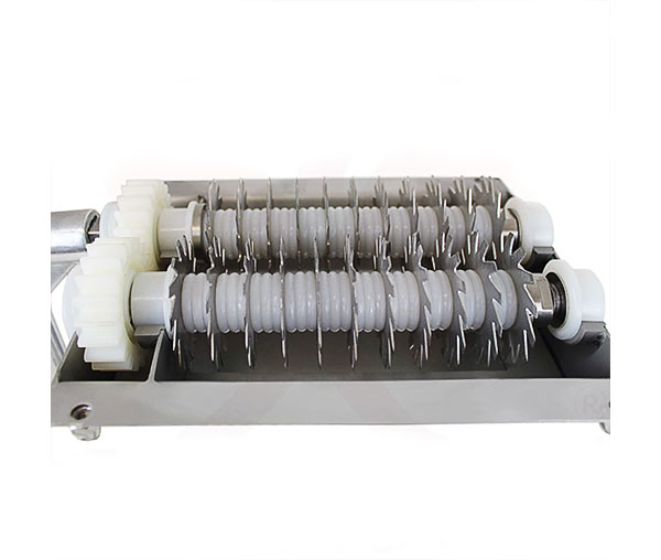 Masina fragezit carne BT-125 [3]