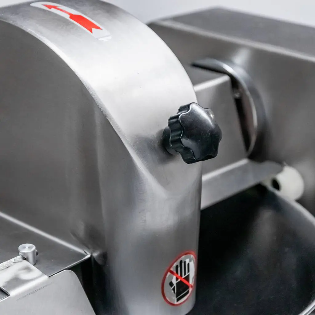 Cutter pentru mezeluri 5L, 370W [3]