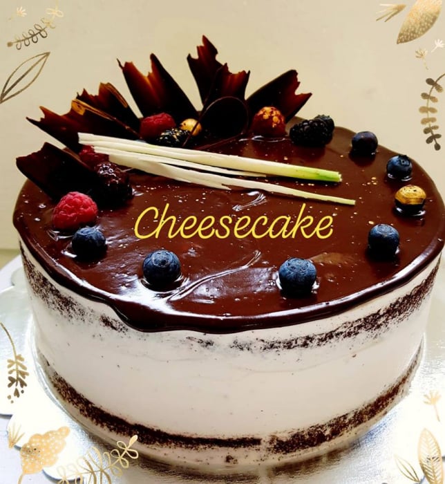 cheesecake copt cu mure si glazura de ciocolata [1]