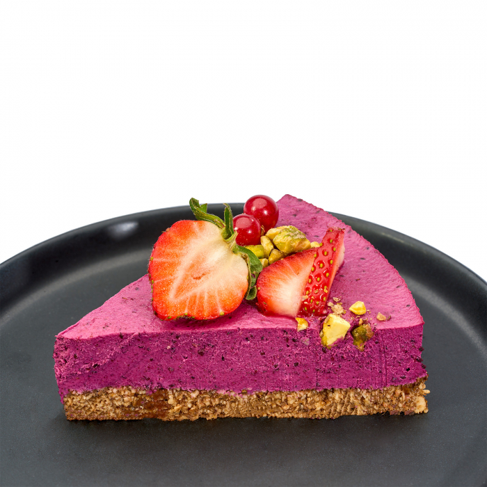 tort raw vegan cu coacaze [3]