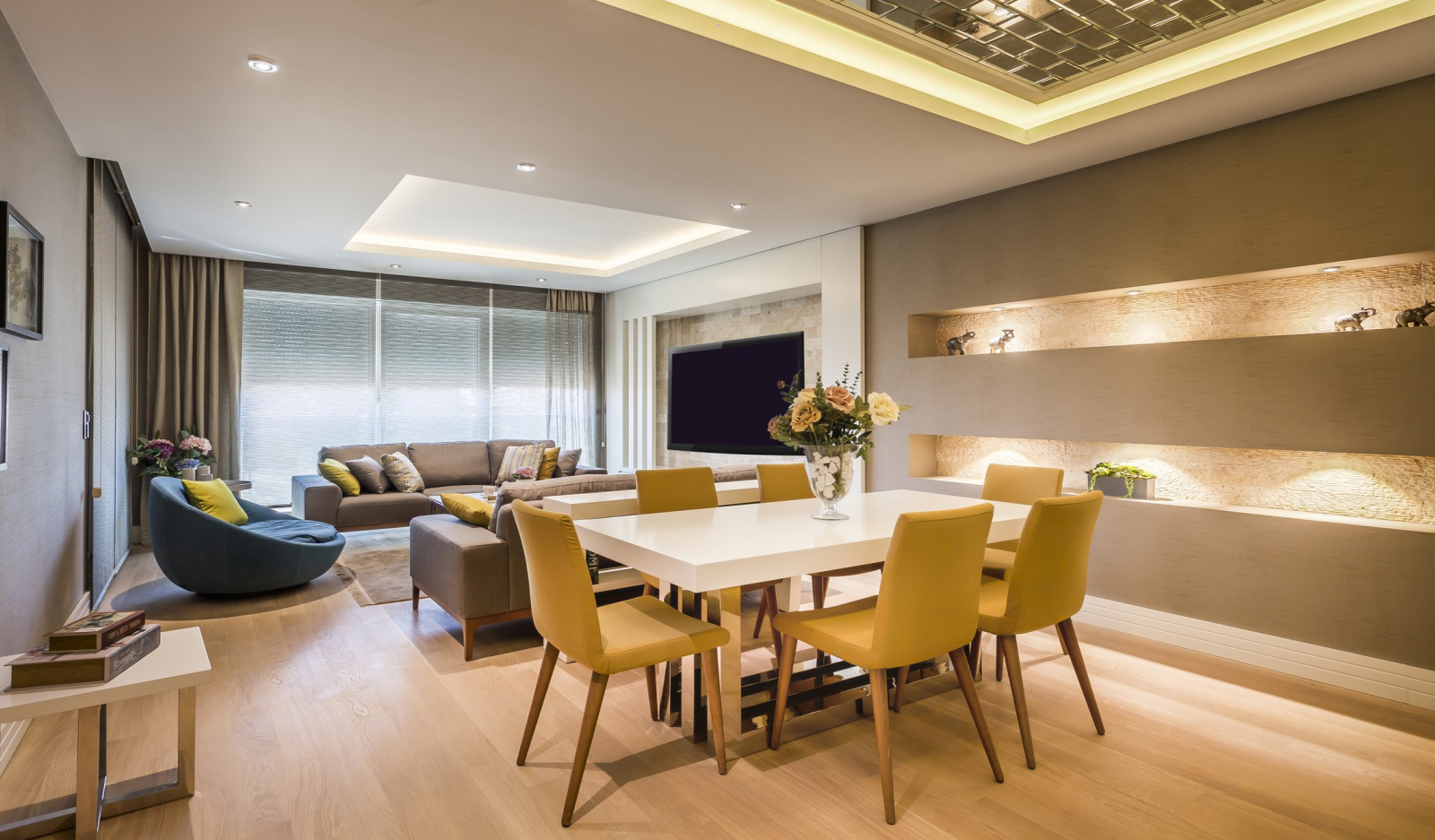 Scafa decorativa din polimer rigid ES2 10.2x10.2x200 cm