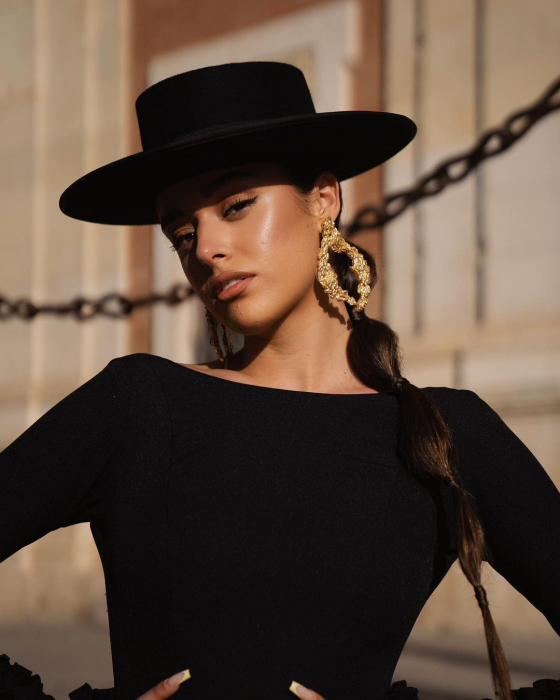 Canotiera Neagra Handmade cu bentita si accesoriu la alegere [17]
