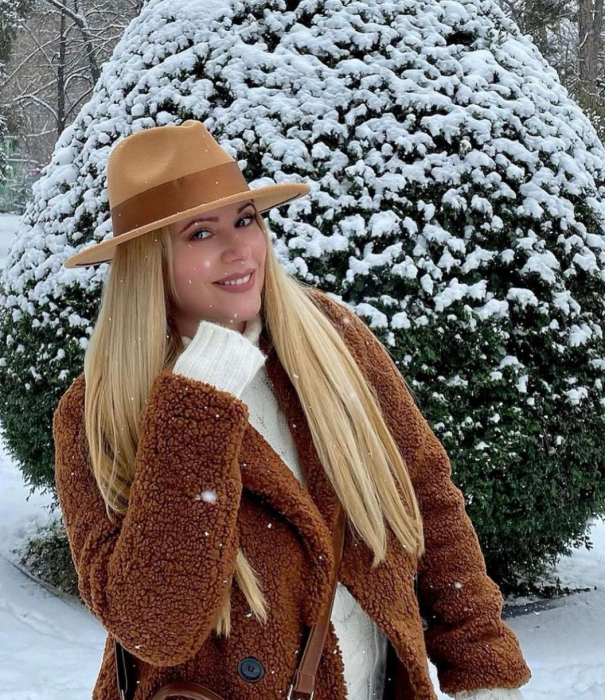 Palarie Bej Handmade cu bentita la alegere si Lant [15]