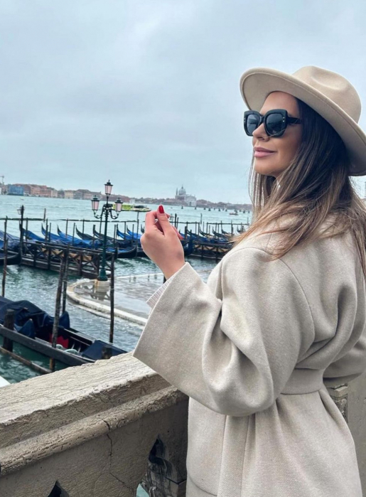 Palarie Crem Handmade cu bentita cu perle detasabila [5]