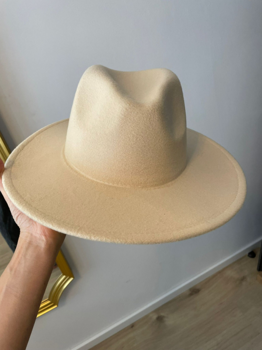 Palarie Crem Handmade cu Lant detasabil cu perle si franjuri [4]