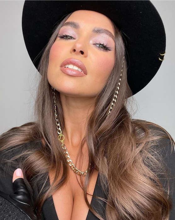 Palarie Neagra Handmade cu bentita si lant si accesoriu la alegere [18]
