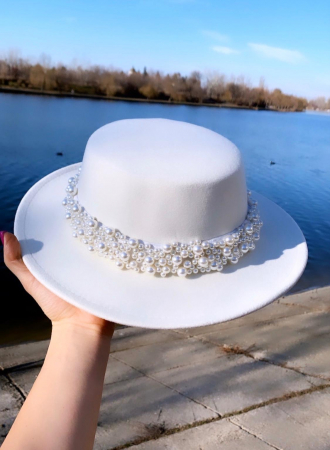 Palarii Dama - Canotiera Alba Handmade cu bentita detasabila cu perle